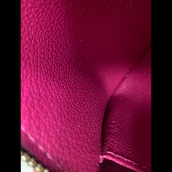 ❌GONE❌Louis Vuitton Le Patches cosmetic pouch PM - Picture 8 of 8